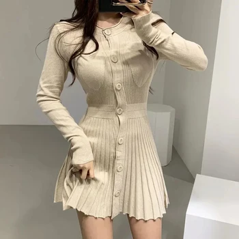 vékony hosszú ujjú kötött ruha női nyári koreai egymellű szexi rakott miniruha divatos streetwear slim A line ruha
